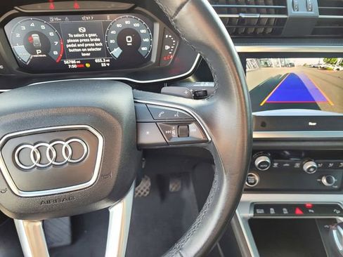 Used 2023 Audi Q3 2.0T Premium w/ Convenience Package AWD/4WD image 22