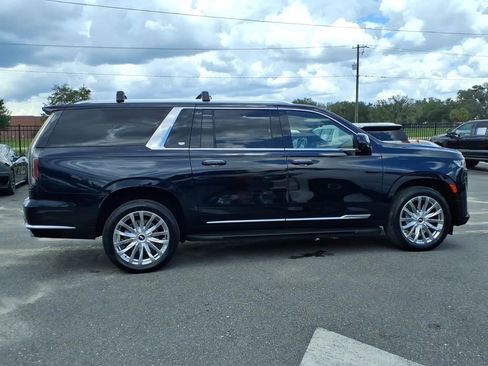 Used 2021 Cadillac Escalade ESV Premium Luxury w/ Performance Package AWD/4WD image 8