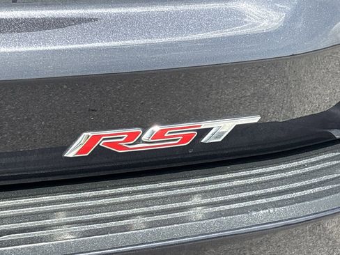 Used 2023 Chevrolet Suburban RST RWD image 10