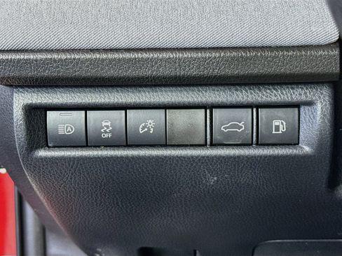 Certified 2025 Toyota Camry LE w/ Convenience Package AWD/4WD image 10