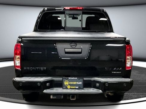 Used 2020 Nissan Frontier SV w/ Midnight Edition Floor Mats image 5