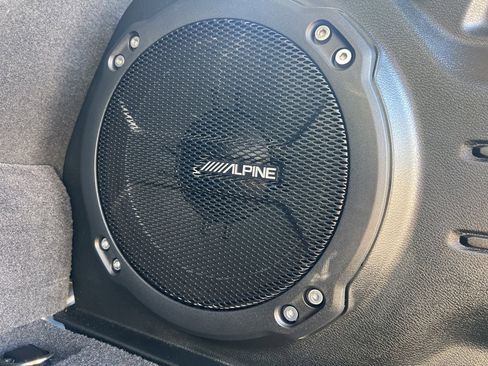 Used 2022 Jeep Wrangler Unlimited Sahara w/ Cold Weather Group image 7