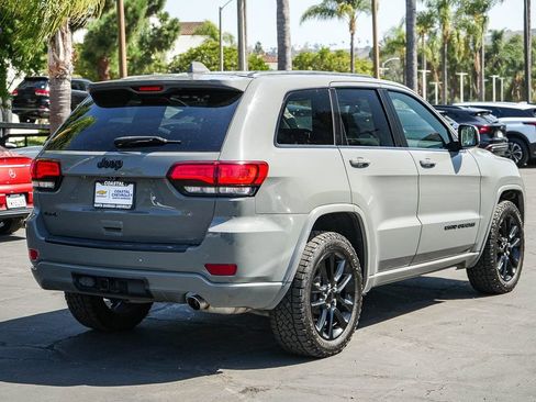 Used 2020 Jeep Grand Cherokee Altitude AWD/4WD image 6