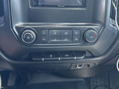 Used 2016 Chevrolet Silverado 1500 Custom image 10