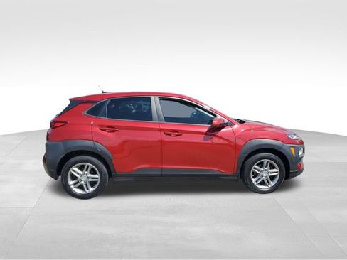 Used 2021 Hyundai Kona SE FWD image 3