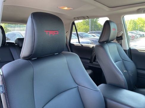 Used 2020 Toyota 4Runner TRD Off-Road Premium w/ Moonroof Package AWD/4WD image 7