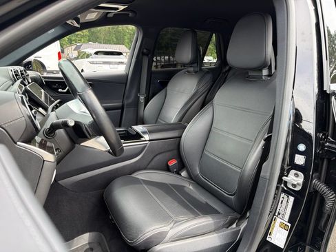 Used 2023 Mercedes-Benz GLC 300 4MATIC image 17