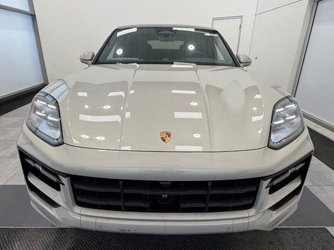 New 2026 Porsche Cayenne Coupe image 12