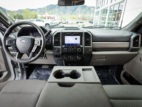 Used 2022 Ford F250 XLT w/ XLT Value Package AWD/4WD image 17