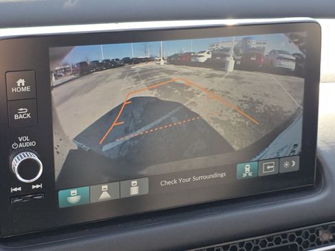 Certified 2024 Honda HR-V EX-L image 4