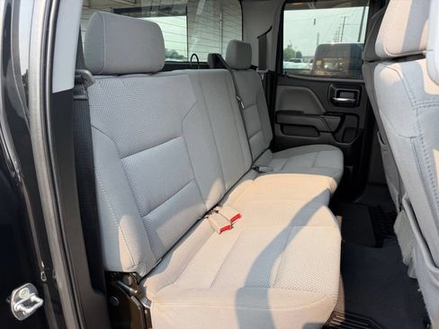 Used 2019 Chevrolet Silverado 1500 Custom w/ Custom Convenience Package AWD/4WD image 12