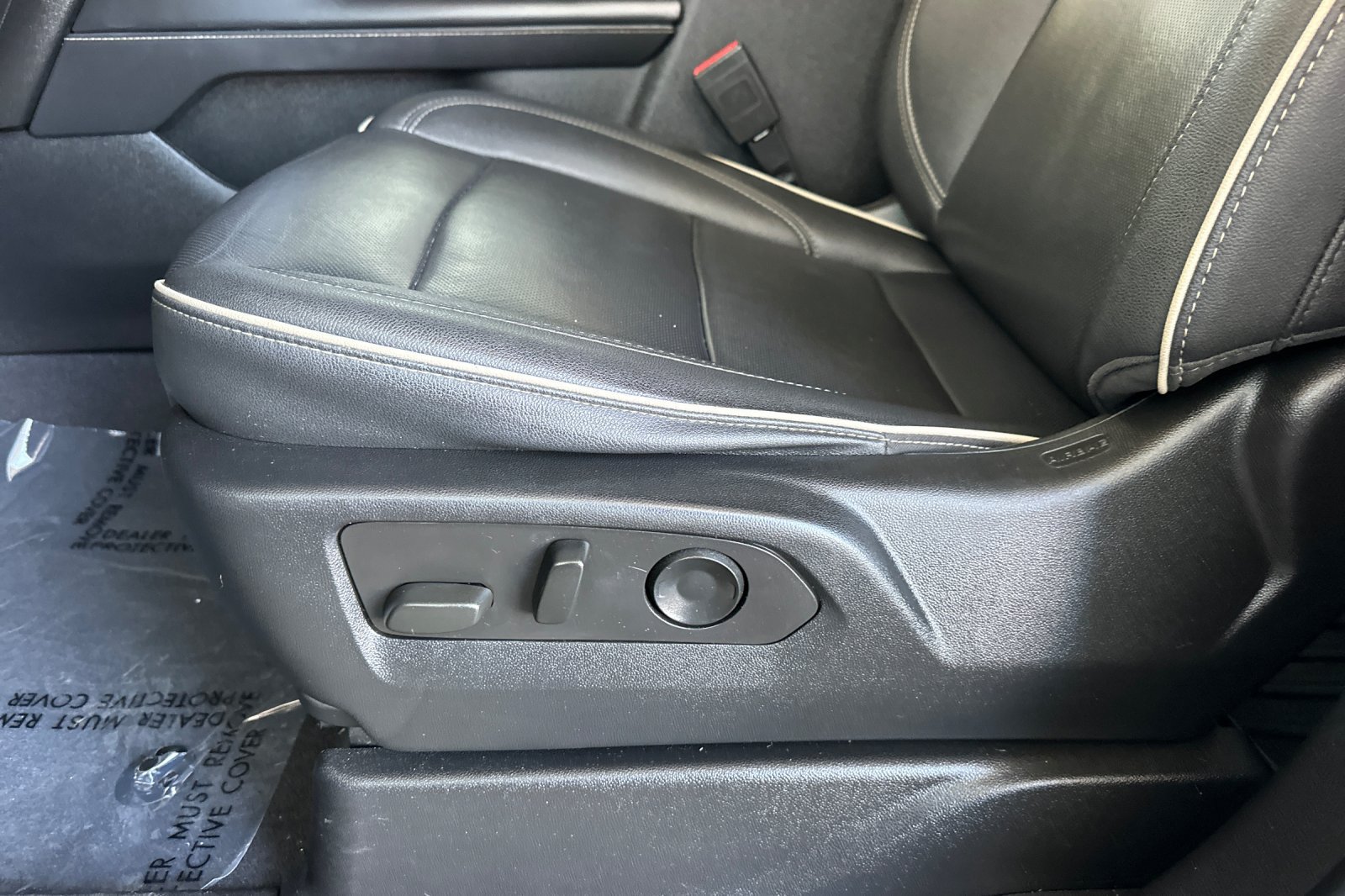 Certified 2023 GMC Yukon XL SLT RWD image 13