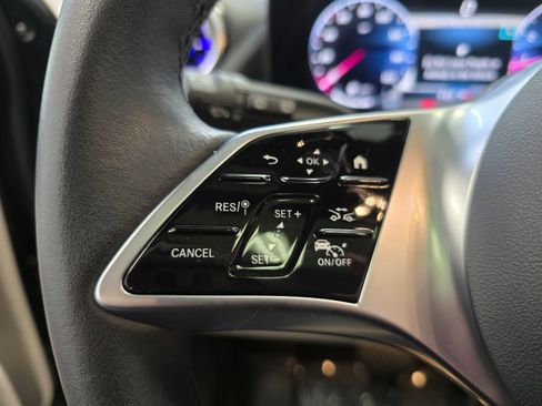 Used 2025 Mercedes-Benz GLA 250 4MATIC image 35