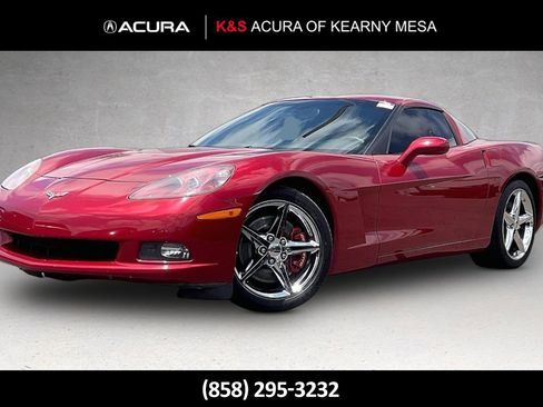 Used 2012 Chevrolet Corvette Coupe RWD image 1