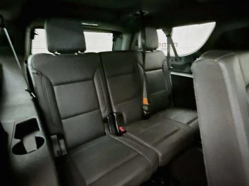 Used 2023 Chevrolet Suburban LT w/ LT Signature Plus Package RWD image 30