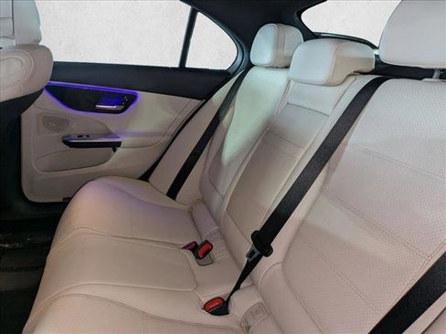 Used 2025 Mercedes-Benz C 300 Sedan image 17