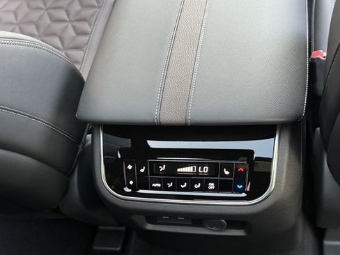 New 2026 Nissan Armada Platinum AWD/4WD image 28