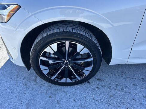 New 2026 Volvo XC60 B5 Plus w/ Protection Package Premier image 10