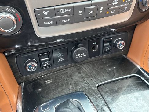 Used 2019 INFINITI QX80 Luxe AWD/4WD image 40