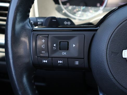 Used 2022 Nissan Rogue SV w/ SV Premium Package FWD image 14