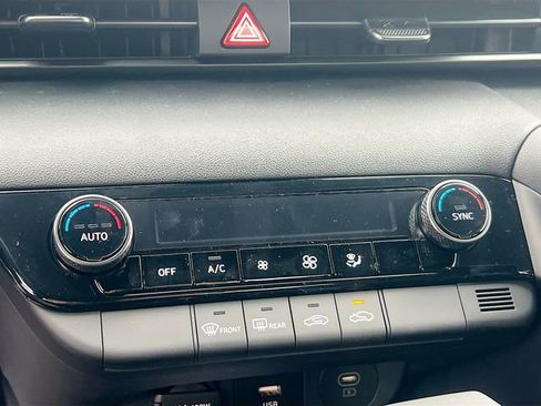 New 2026 Hyundai Elantra Sport image 15