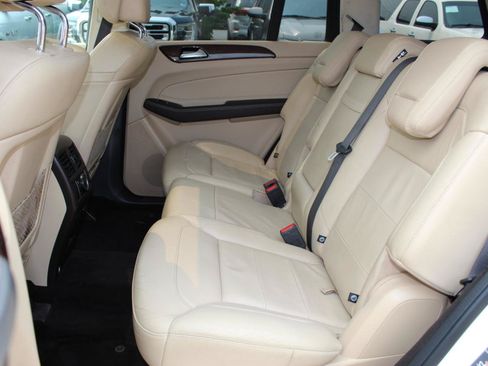 Used 2017 Mercedes-Benz GLS 450 4MATIC image 19