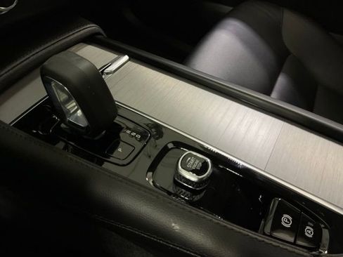 Certified 2023 Volvo XC90 B5 Core w/ Protection Package Premier image 21