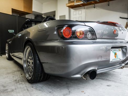 Used 2005 Honda S2000 image 20