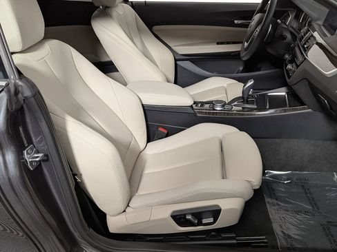 Used 2020 BMW 230i xDrive Convertible w/ Premium Package image 16