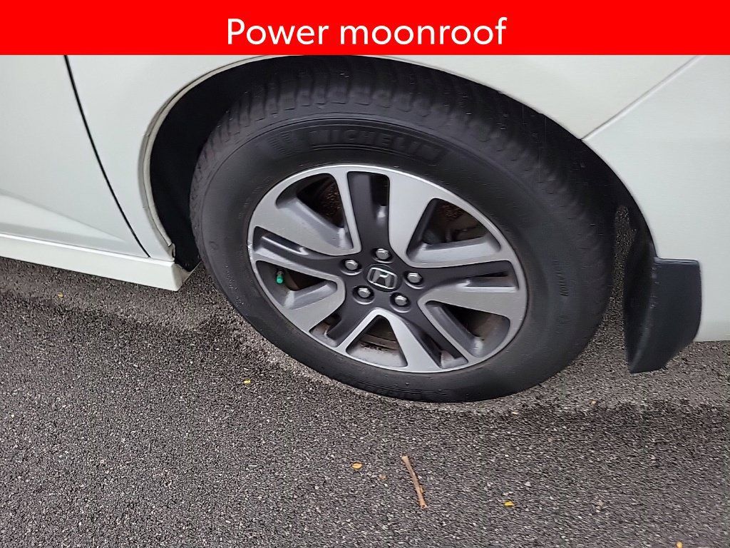 Used 2016 Honda Odyssey Touring Elite image 5