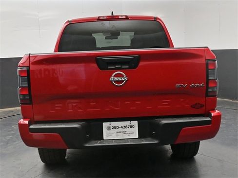 Used 2022 Nissan Frontier SV image 7