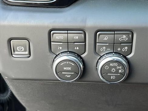 Certified 2026 GMC Sierra 1500 AT4 w/ AT4 Premium Package AWD/4WD image 26