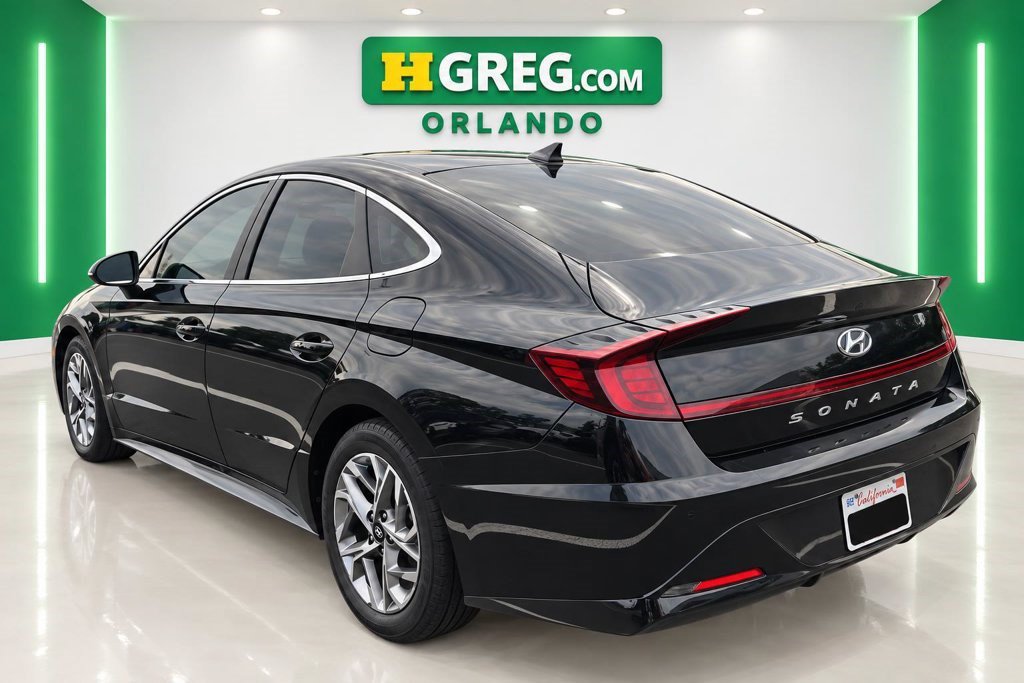 Used 2021 Hyundai Sonata SEL FWD image 2