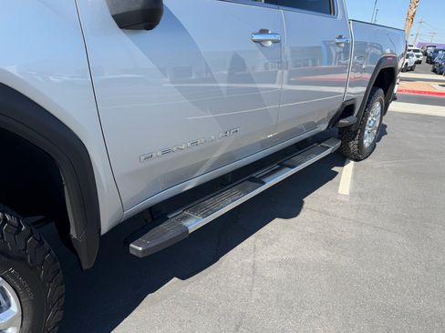 Used 2020 GMC Sierra 2500 Denali w/ Denali Ultimate Package AWD/4WD image 28