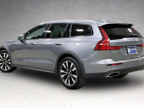 Used 2021 Volvo V60 T5 Cross Country w/ Climate Package AWD/4WD image 4