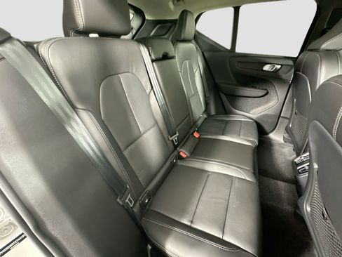 New 2026 Volvo XC40 B4 Core FWD image 27