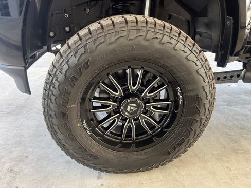 New 2022 RAM 2500 Big Horn w/ Level C Equiment Group image 12