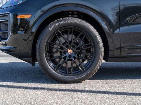 New 2026 Porsche Cayenne image 11