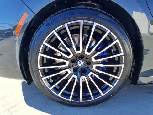 New 2026 BMW 750e xDrive image 11