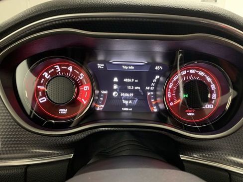 Used 2016 Dodge Challenger SRT Hellcat image 33