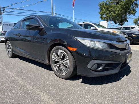 Used 2018 Honda Civic EX-T image 2