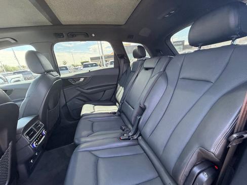 Used 2019 Audi Q7 3.0T Prestige w/ Prestige Package AWD/4WD image 17