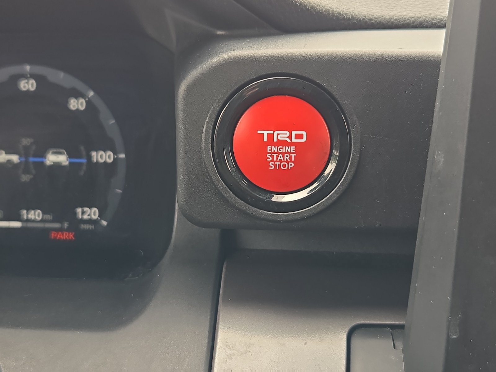 Certified 2025 Toyota Tacoma TRD Off-Road AWD/4WD image 20