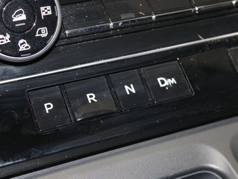Used 2025 Nissan Armada PRO-4X AWD/4WD image 50