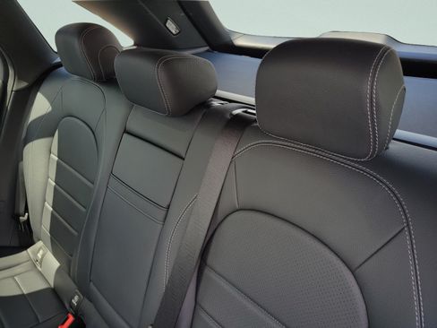 Used 2019 Mercedes-Benz GLC 300 image 9