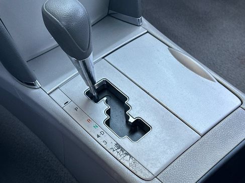 Used 2009 Toyota Camry LE FWD image 19