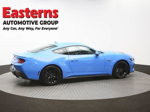 Used 2025 Ford Mustang GT RWD image 40
