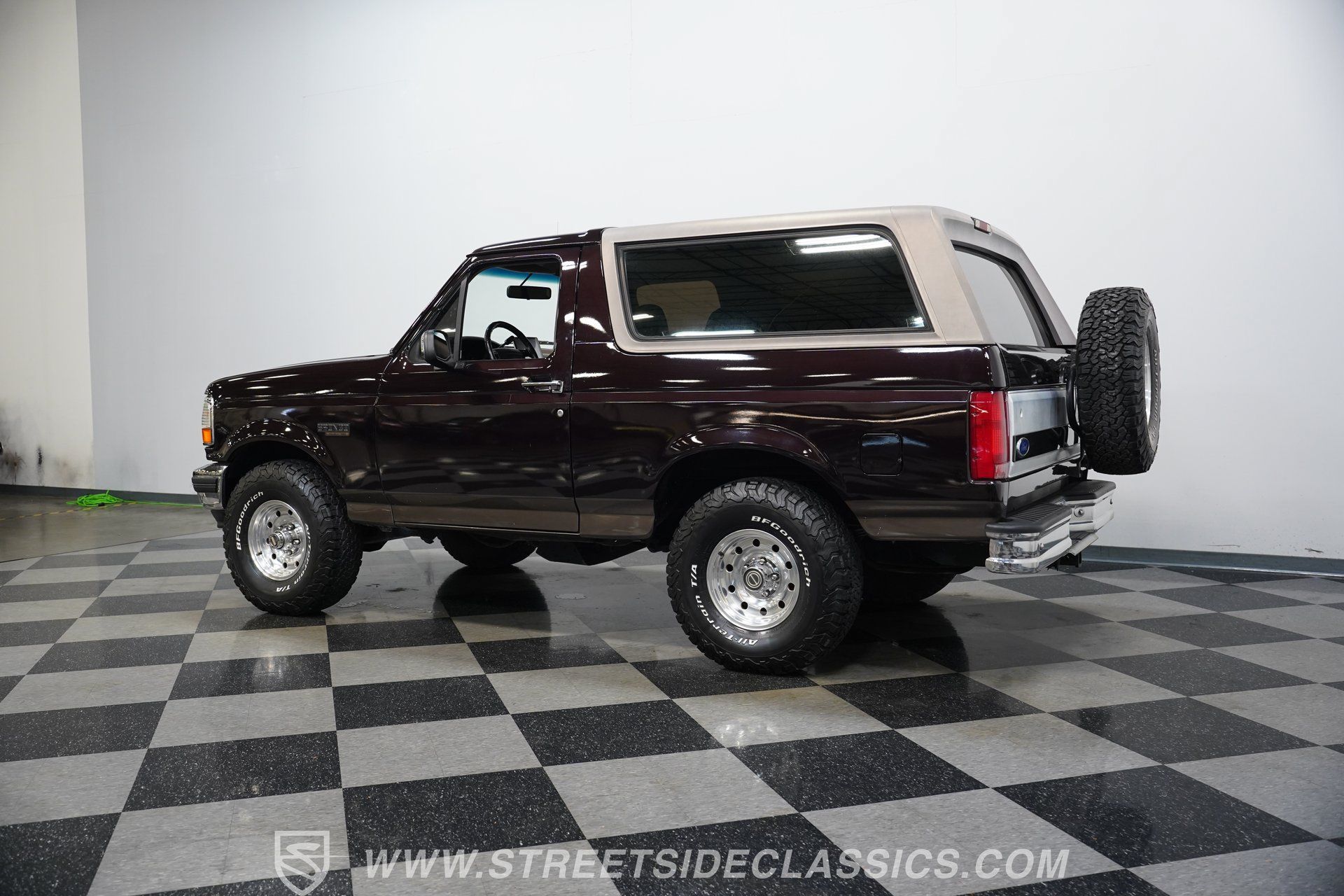Used 1996 Ford Bronco Eddie Bauer AWD/4WD image 9