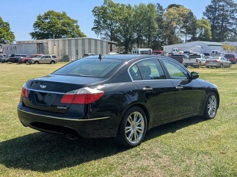 Used 2011 Hyundai Genesis 3.8 w/ Technology Pkg 4 image 3