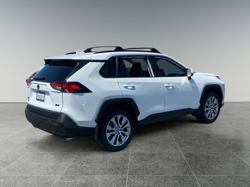 Used 2024 Toyota RAV4 XLE Premium w/ Weather Package FWD image 5